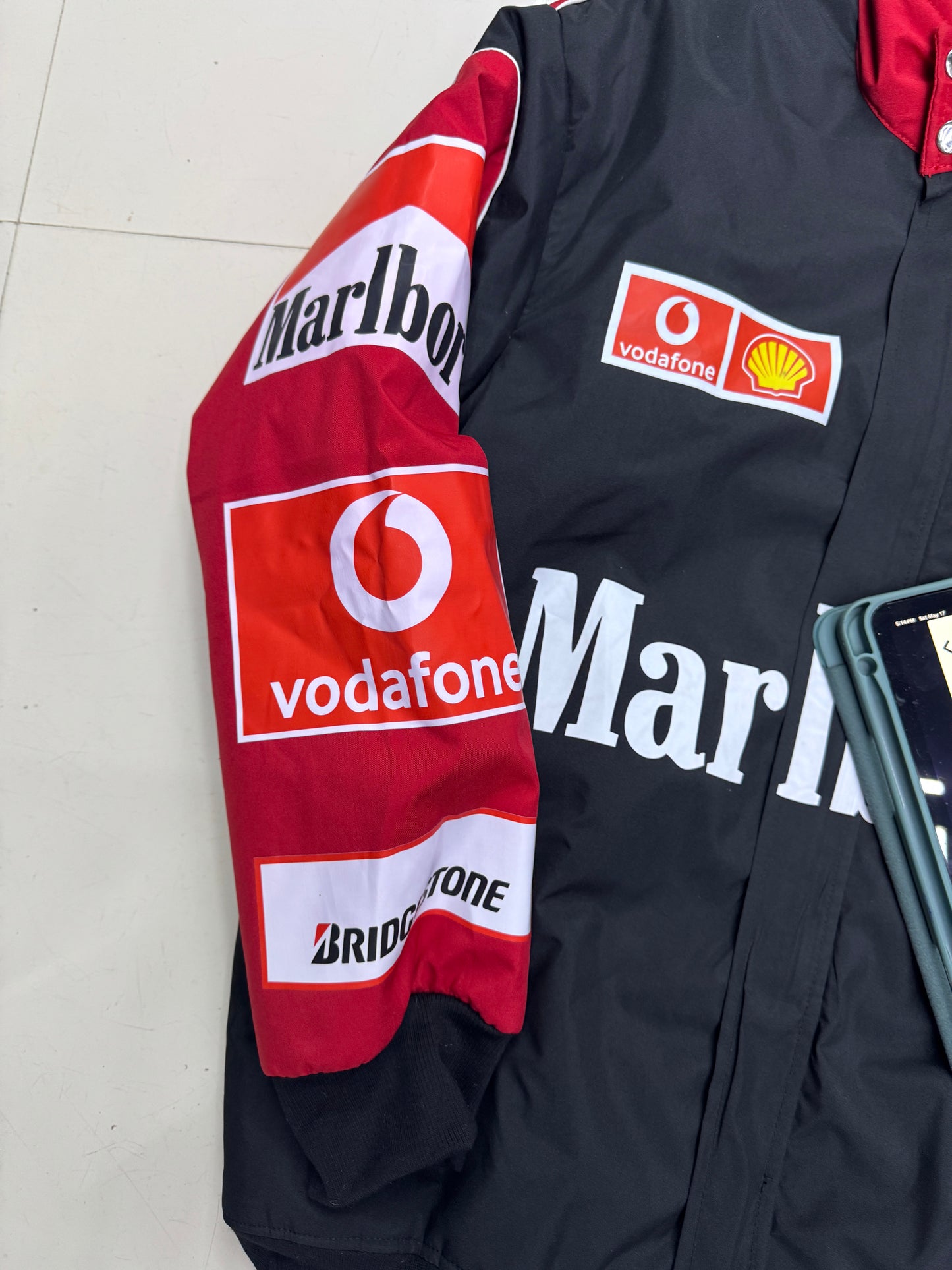 Marlboro Racing Cord Set – Motorsport Luxury Jacket & Coordinated Pants in Parachute Puffer Style