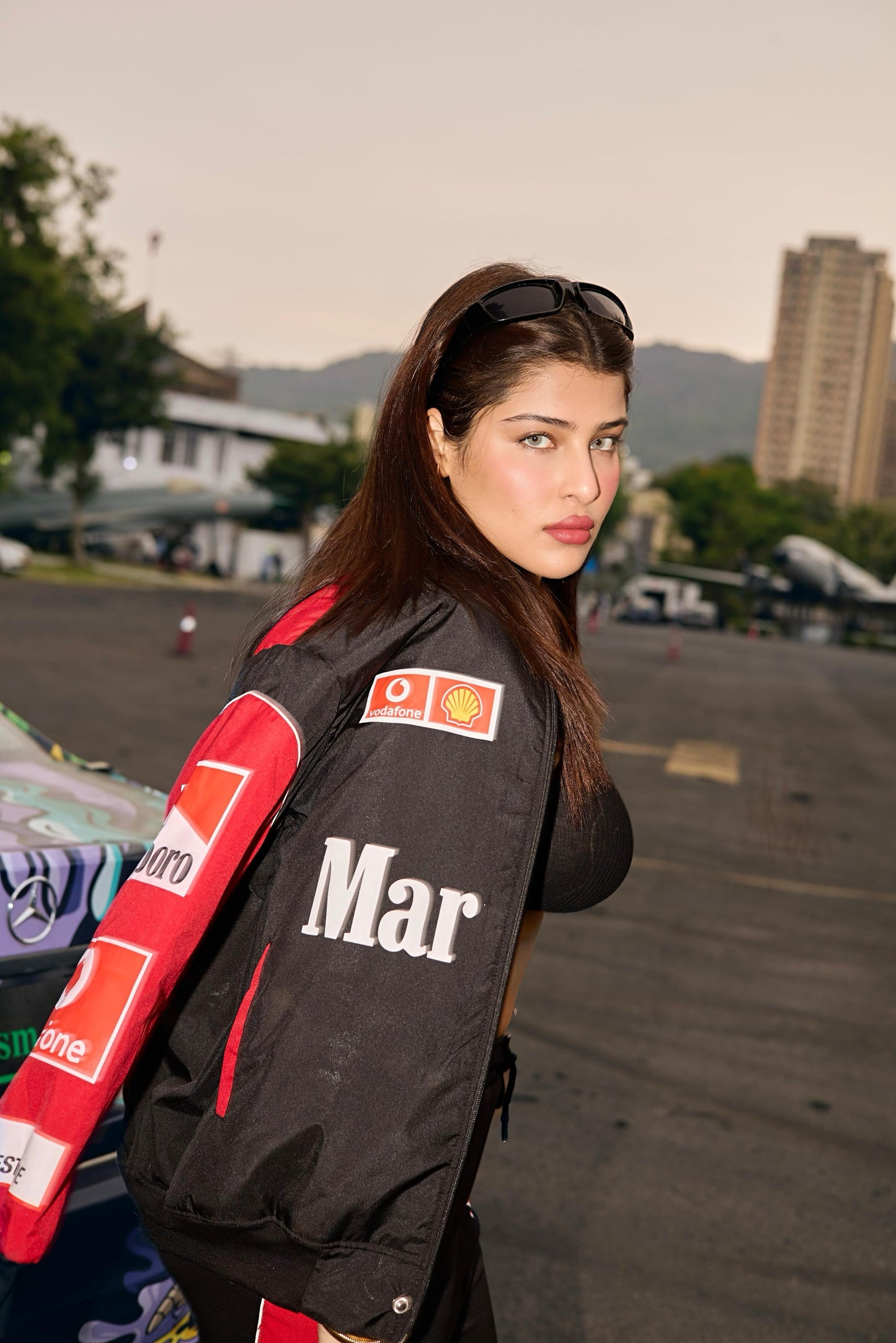 Marlboro Racing Cord Set – Motorsport Luxury Jacket & Coordinated Pants in Parachute Puffer Style
