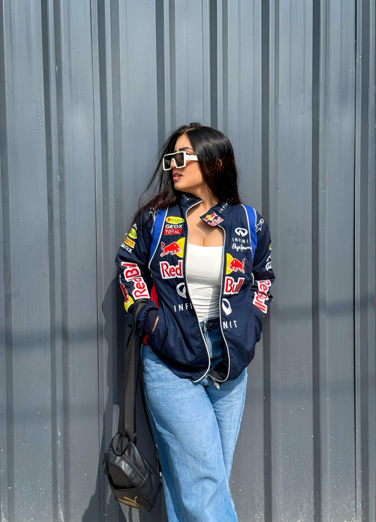 Red Bull Racing Team Jacket – Inner Puff Parachute Fabric | F1 Streetwear Look