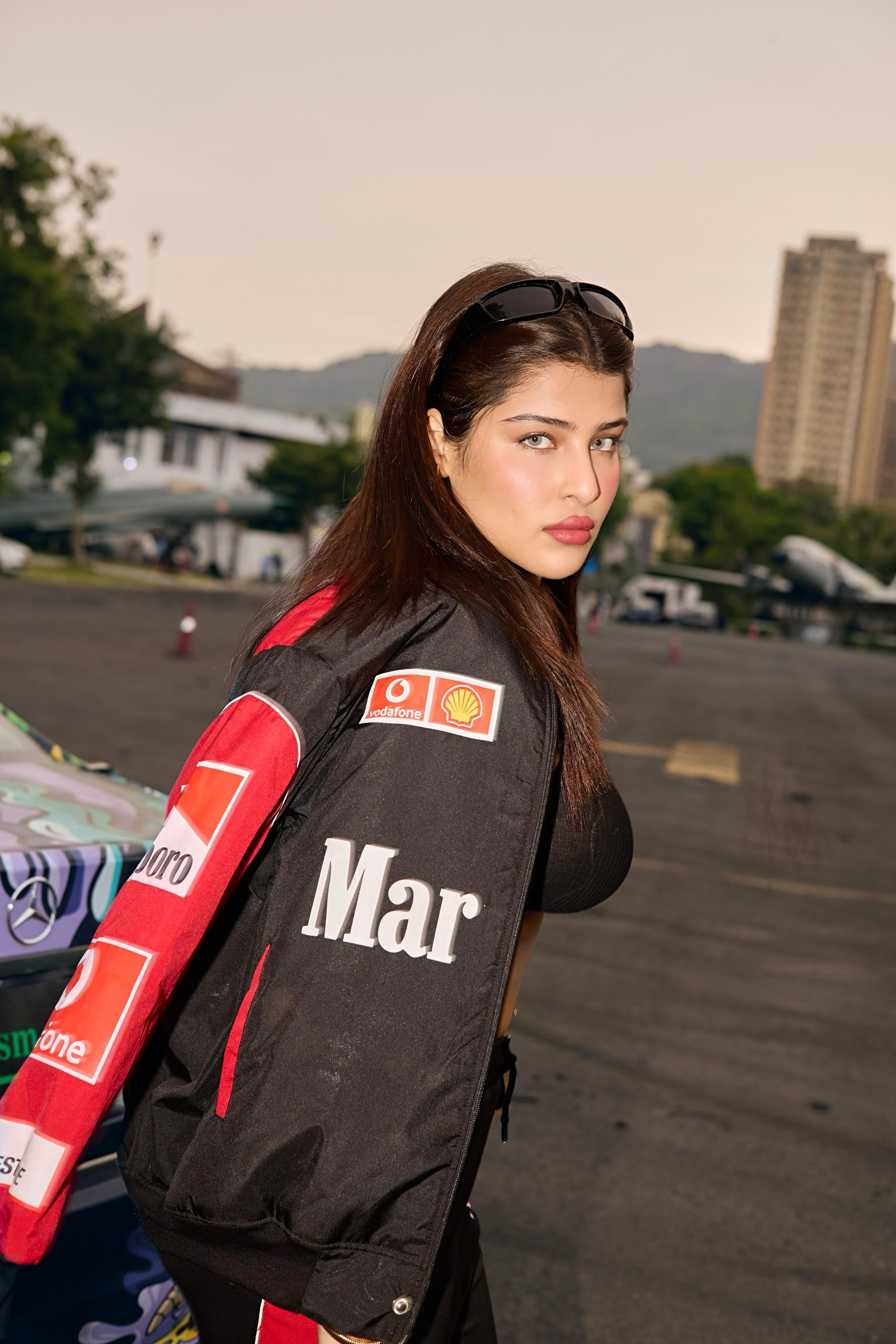 Marlboro Racing Cord Set – Motorsport Luxury Jacket & Coordinated Pants in Parachute Puffer Style - Streetwear Clothings